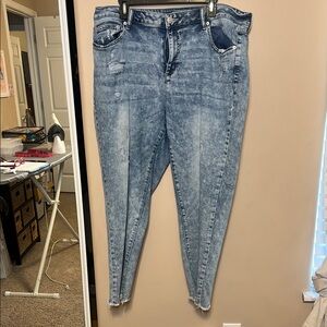 18W Cato High-Waist Acid Wash Women’s Jeans - Light Blue